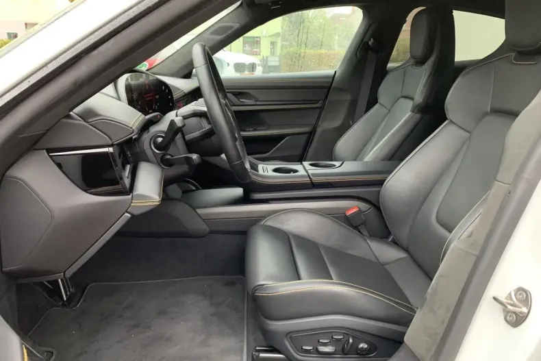 Porsche Taycan din 2022 cu 38.960 km - oferta POR126008 - foto 12