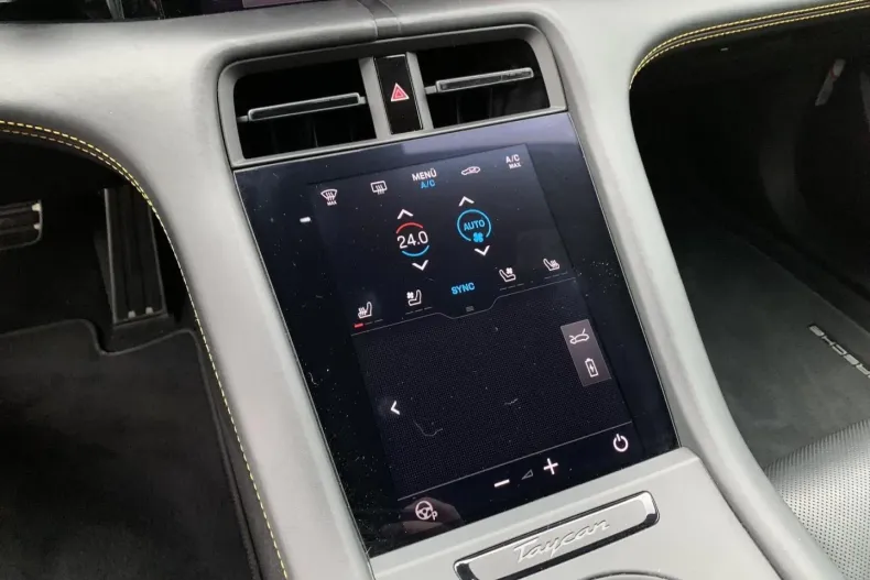 Porsche Taycan din 2022 cu 38.960 km - oferta POR126008 - foto 16