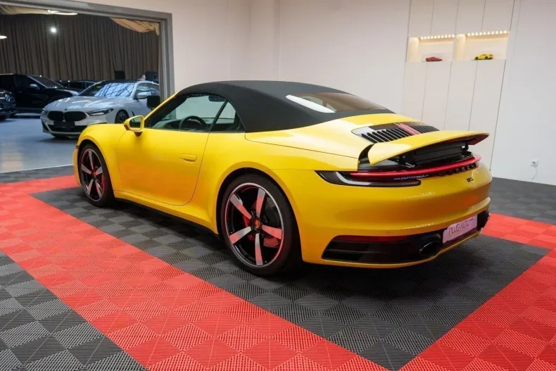 Porsche 992 din 2023 cu 900 km - oferta POR126012 - foto 5