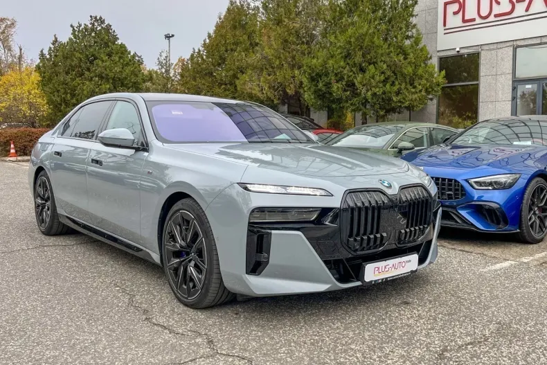 BMW 740 din 2023 cu 10.000 km - oferta BMW126017 - foto 1