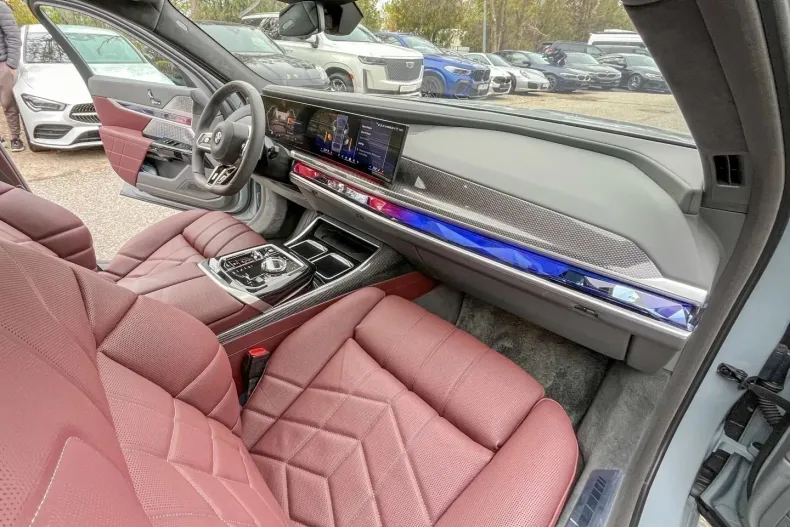 BMW 740 din 2023 cu 10.000 km - oferta BMW126017 - foto 34