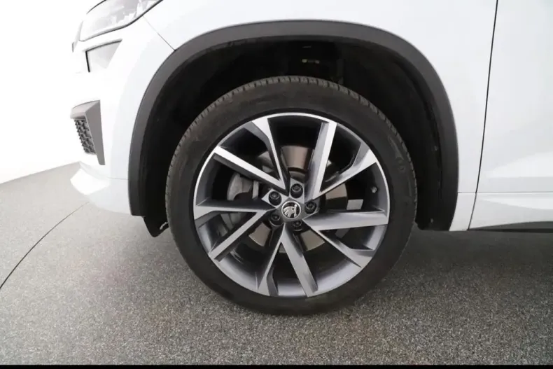 Skoda Kodiaq din 2022 cu 21.750 km - oferta SKO126018 - foto 16