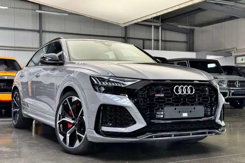 Audi RSQ8 din 2023 cu 20 km - oferta AUD126019 - foto 1