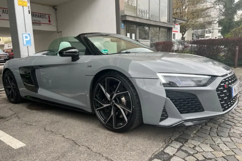 Audi R8 din 2021 cu 18.000 km - oferta AUD126021 - foto 2