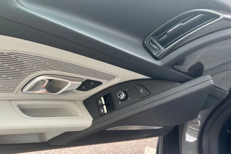 Audi R8 din 2021 cu 18.000 km - oferta AUD126021 - foto 13