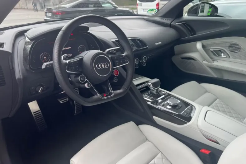Audi R8 din 2021 cu 18.000 km - oferta AUD126021 - foto 14