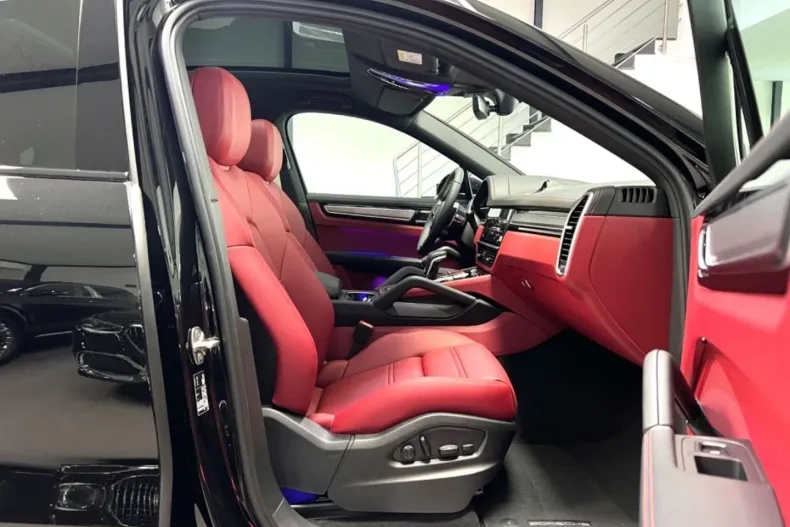 Porsche Cayenne din 2023 cu 10 km - oferta POR126022 - foto 6