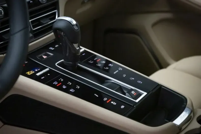 Porsche Macan din 2023 cu 13.000 km - oferta POR126025 - foto 12