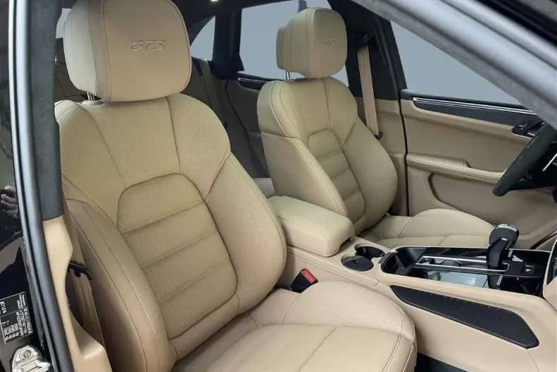 Porsche Macan din 2023 cu 9.300 km - oferta POR126033 - foto 11