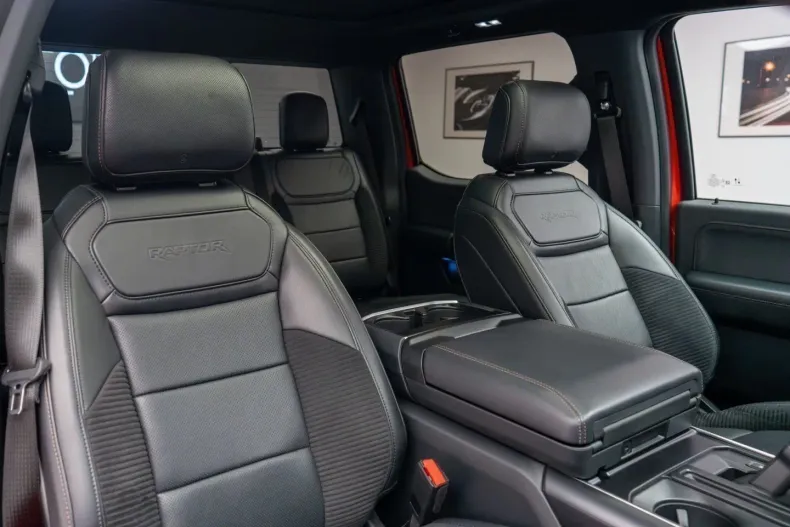 Ford F 150 din 2022 cu 8.680 km - oferta FOR126040 - foto 7