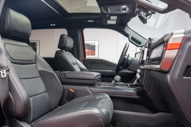 Ford F 150 din 2022 cu 8.680 km - oferta FOR126040 - foto 9