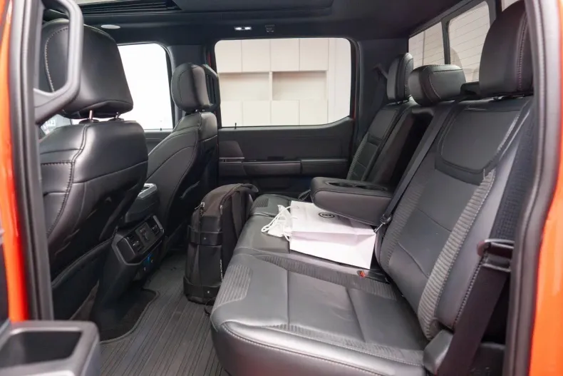 Ford F 150 din 2022 cu 8.680 km - oferta FOR126040 - foto 12