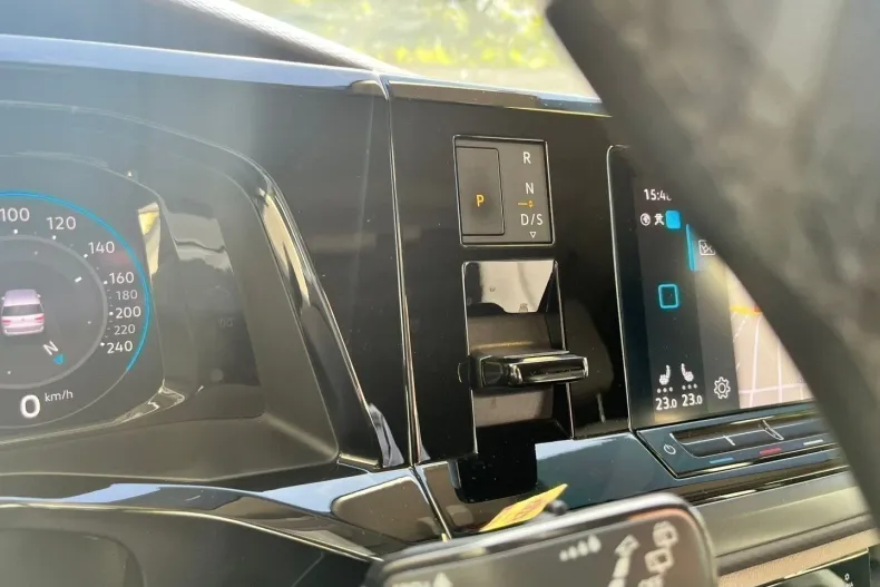 Volkswagen T7 Multivan din 2022 cu 32.000 km - oferta VOL126041 - foto 10