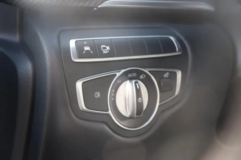 Mercedes-Benz V 300 din 2022 cu 39.000 km - oferta MER126042 - foto 28