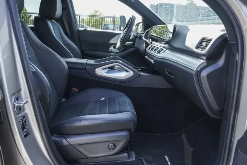 Mercedes-Benz GLE 300 din 2023 cu 14.900 km - oferta MER126045 - foto 7