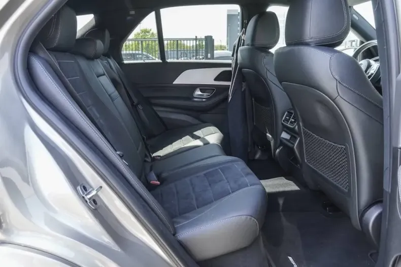 Mercedes-Benz GLE 300 din 2023 cu 14.900 km - oferta MER126045 - foto 10