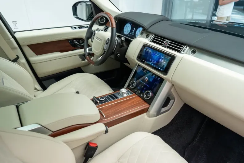 Land Rover Range Rover din 2020 cu 25.000 km - oferta LAN126048 - foto 30