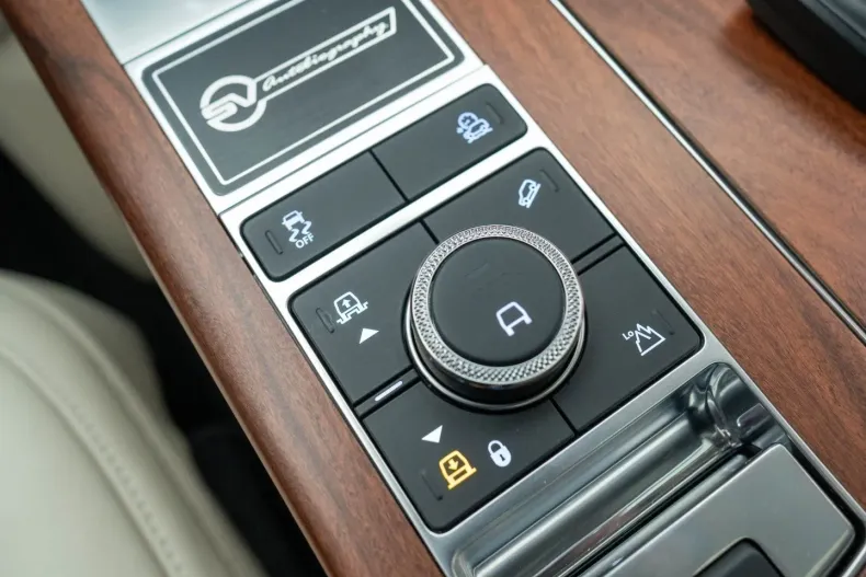 Land Rover Range Rover din 2020 cu 25.000 km - oferta LAN126048 - foto 31