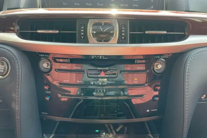 Lexus LX 450 din 2022 cu 5 km - oferta LEX126049 - foto 5