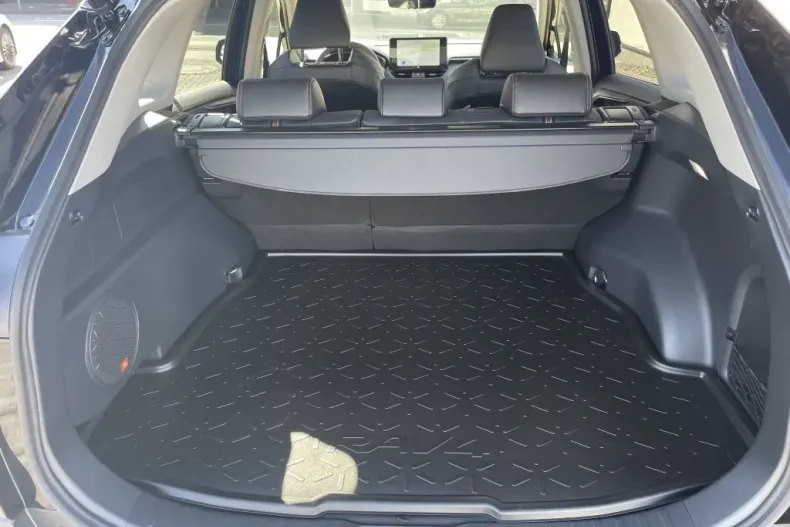 Toyota RAV4 din 2023 cu 7.468 km - oferta TOY126050 - foto 9