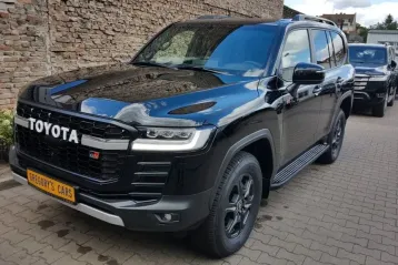 Toyota Land Cruiser din 2022 - oferta TOY126051