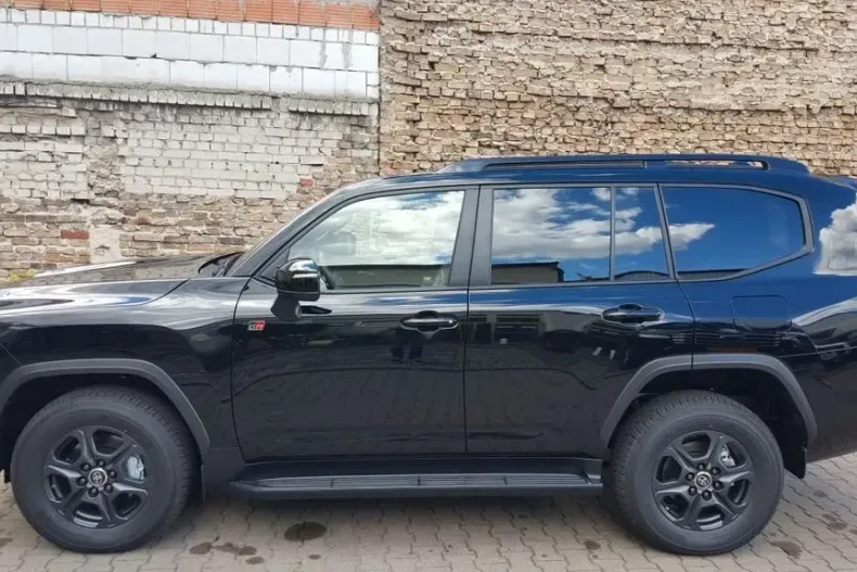 Toyota Land Cruiser din 2022 cu 10 km - oferta TOY126051 - foto 6