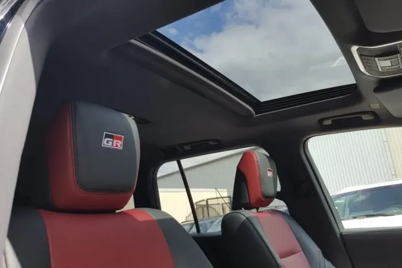 Toyota Land Cruiser din 2022 cu 10 km - oferta TOY126051 - foto 9