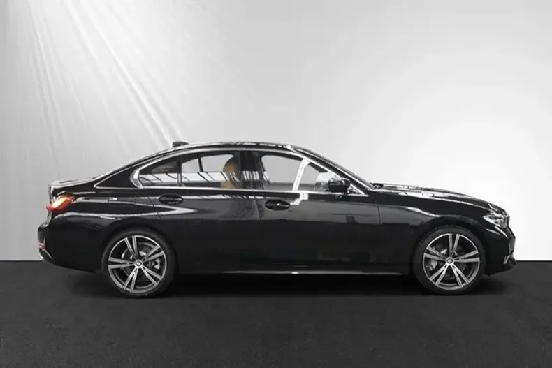 BMW 330 din 2020 cu 83.000 km - oferta BMW126052 - foto 2