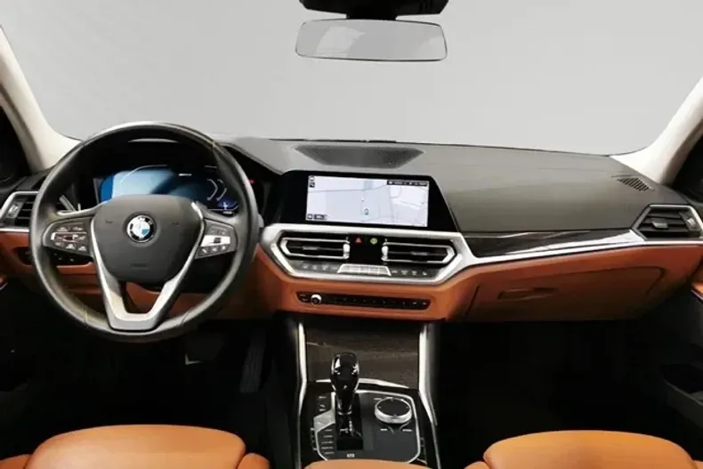 BMW 330 din 2020 cu 83.000 km - oferta BMW126052 - foto 4