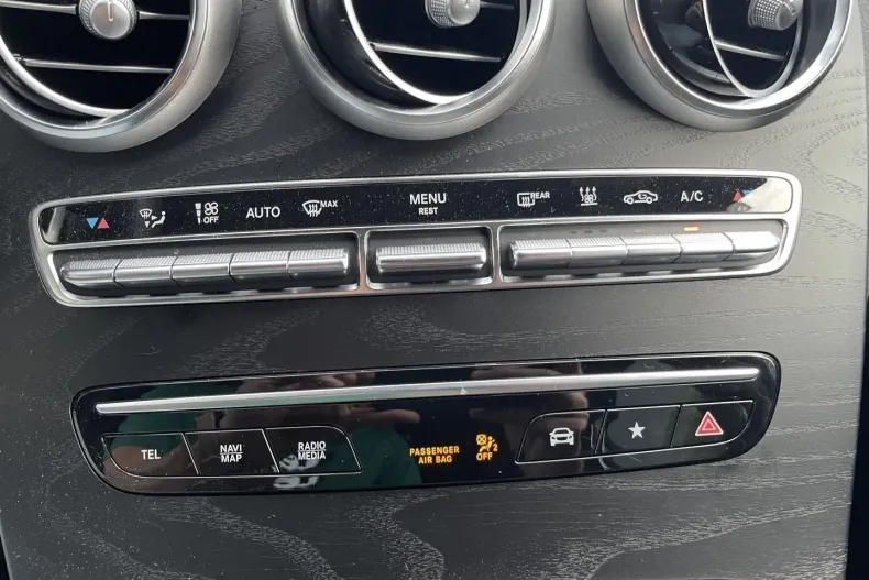 Mercedes-Benz GLC 300 din 2020 cu 89.900 km - oferta MER126053 - foto 16