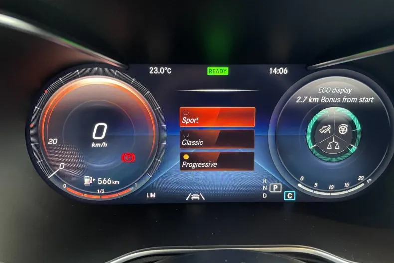 Mercedes-Benz GLC 300 din 2020 cu 89.900 km - oferta MER126053 - foto 27