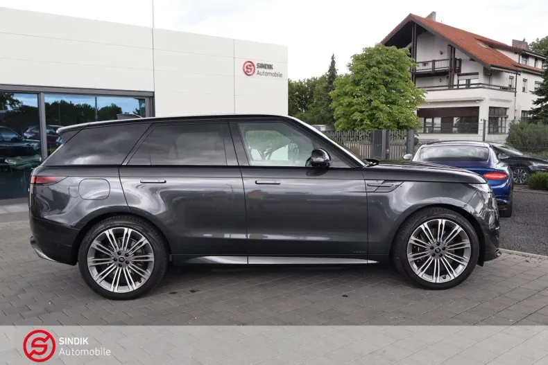 Land Rover Range Rover Sport din 2023 cu 2.500 km - oferta LAN126054 - foto 9