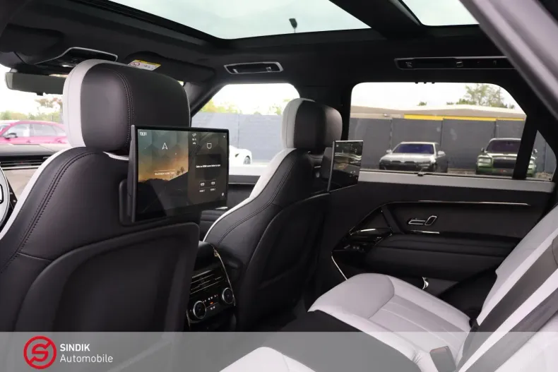 Land Rover Range Rover Sport din 2023 cu 2.500 km - oferta LAN126054 - foto 12