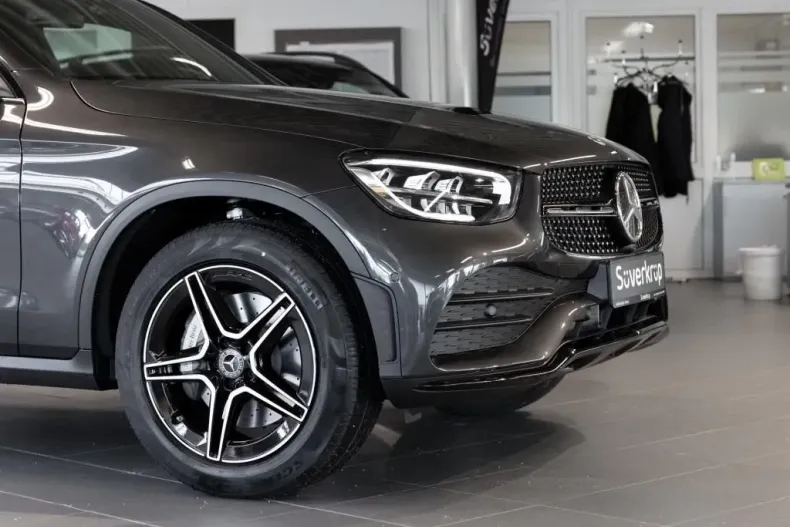Mercedes-Benz GLC 300 din 2023 cu 6.500 km - oferta MER126056 - foto 5