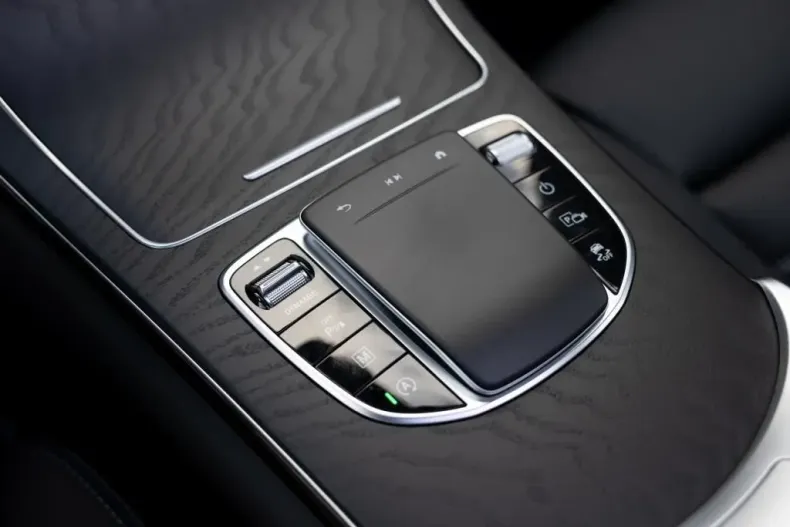 Mercedes-Benz GLC 300 din 2023 cu 6.500 km - oferta MER126056 - foto 12