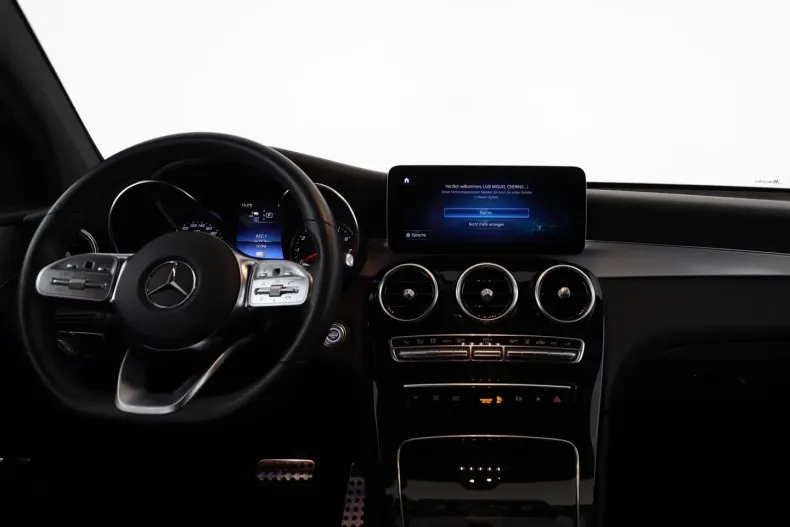 Mercedes-Benz GLC 300 din 2020 cu 19.900 km - oferta MER126058 - foto 10