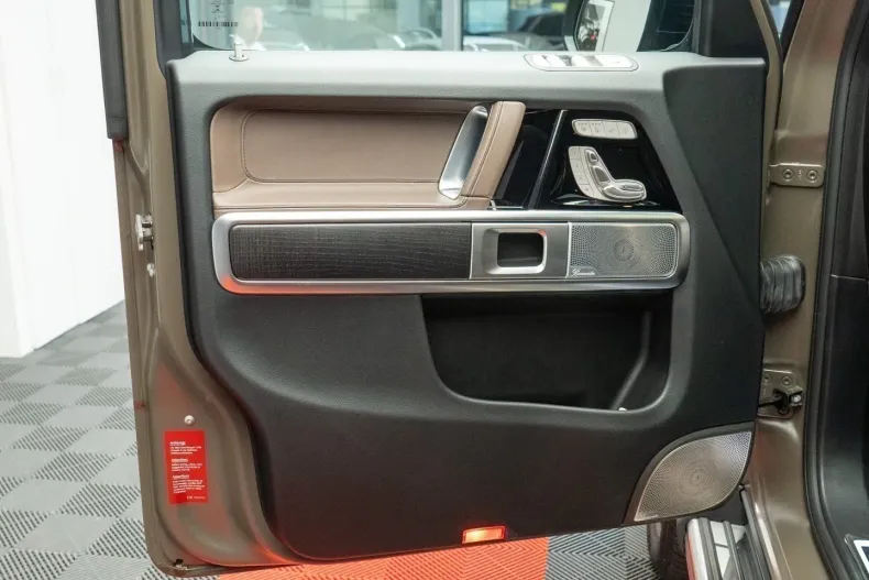 Mercedes-Benz G 400 din 2022 cu 13.100 km - oferta MER126059 - foto 11