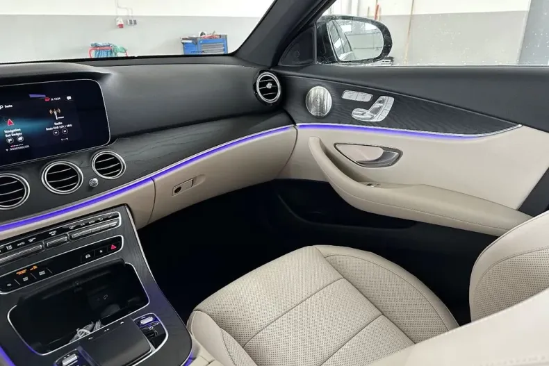 Mercedes-Benz E 220 din 2023 cu 27 km - oferta MER126070 - foto 16