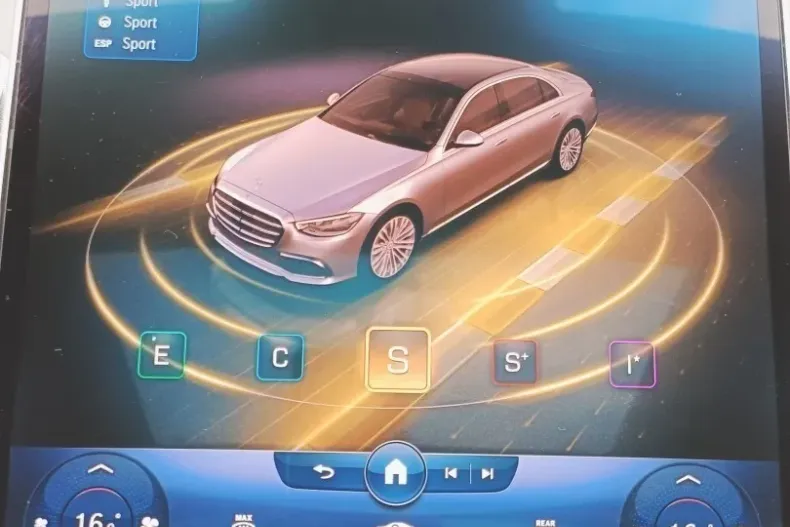 Mercedes-Benz S 400 din 2021 cu 15.000 km - oferta MER126072 - foto 19