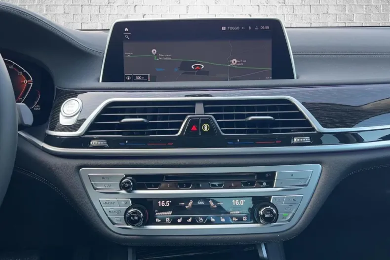 BMW 740 din 2022 cu 11.321 km - oferta BMW126073 - foto 15