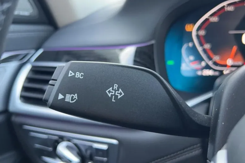 BMW 740 din 2022 cu 11.321 km - oferta BMW126073 - foto 26