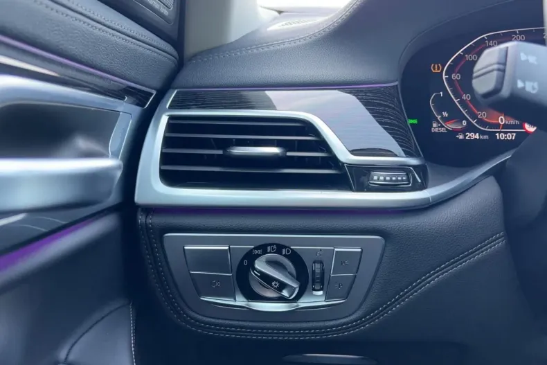 BMW 740 din 2022 cu 11.321 km - oferta BMW126073 - foto 27