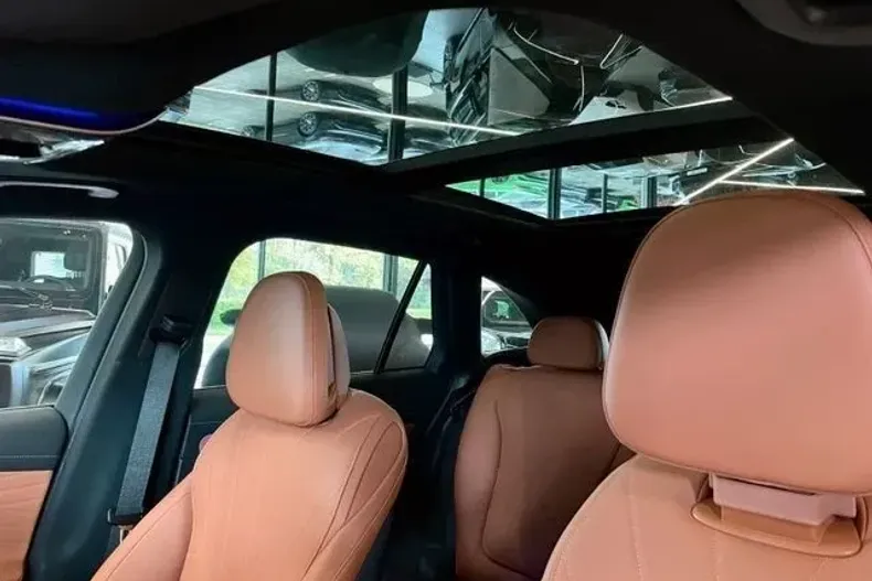 Mercedes-Benz GLC 220 din 2023 cu 100 km - oferta MER126074 - foto 8