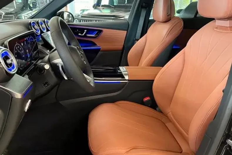 Mercedes-Benz GLC 220 din 2023 cu 100 km - oferta MER126074 - foto 10