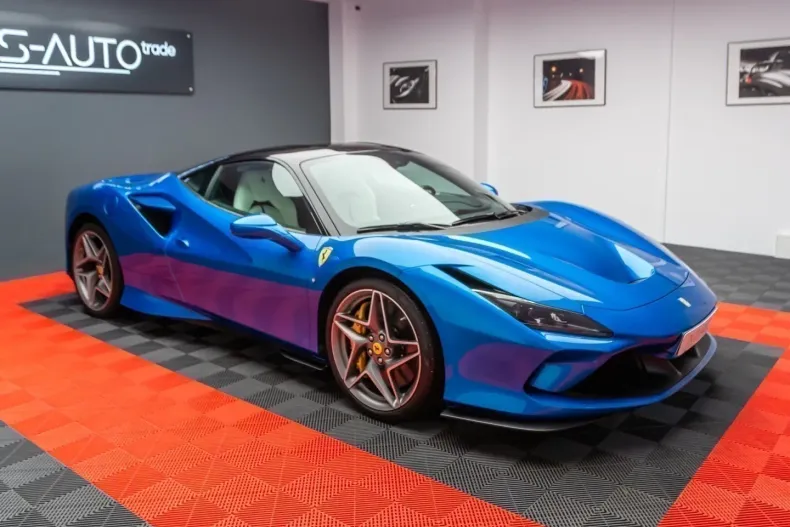 Ferrari F8 din 2020 cu 3.400 km - oferta FER126076 - foto 1