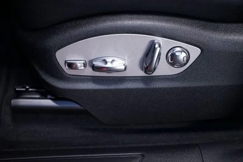 Porsche Macan din 2023 cu 100 km - oferta POR126078 - foto 14