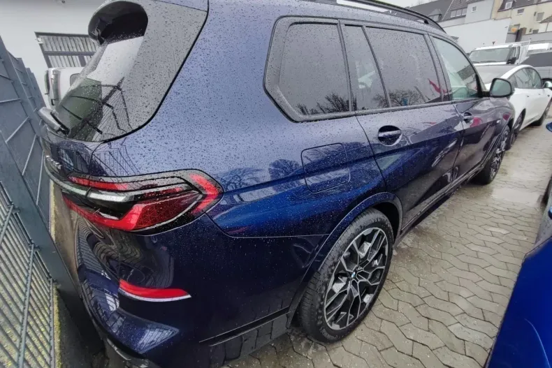 BMW X7 din 2022 cu 8.450 km - oferta BMW126079 - foto 5