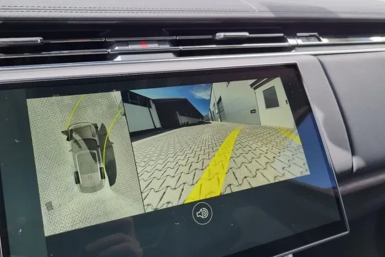 Land Rover Range Rover din 2023 cu 1.000 km - oferta LAN126080 - foto 13