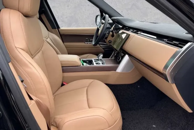 Land Rover Range Rover din 2023 cu 1.000 km - oferta LAN126081 - foto 8