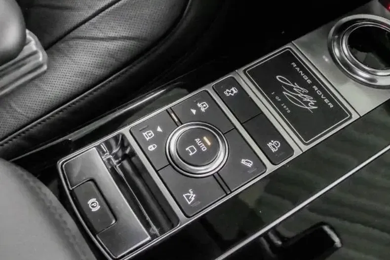 Land Rover Range Rover din 2022 cu 5.500 km - oferta LAN126082 - foto 15